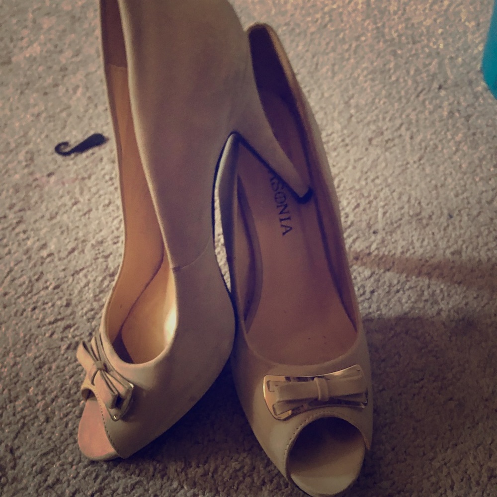 Peep toe heels